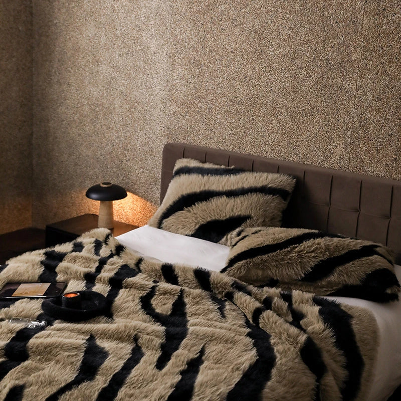ZUZT Zebra Print Faux Fur Blanket  Polyester Soft Cozy Throw for Bed and Sofa