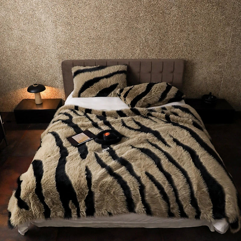 ZUZT Zebra Print Faux Fur Blanket  Polyester Soft Cozy Throw for Bed and Sofa